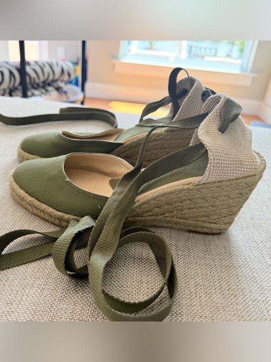 Tommy Hilfiger Shoes - Tommy Hilfiger Olive Green and Cream Espadrille Wedge Sandals